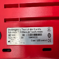 Invitrogen Safe Imager 2.0 Blue-Light Transilluminator image 2